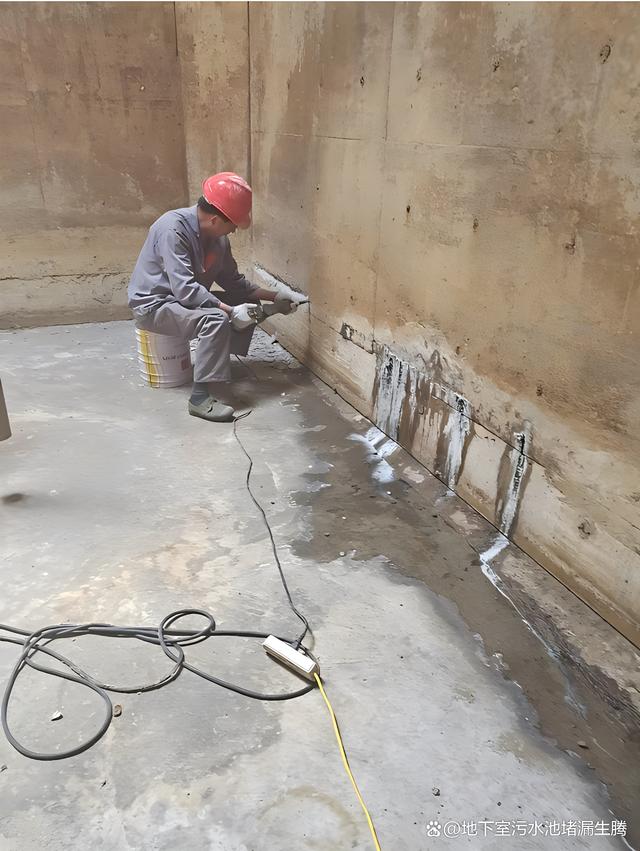 污水池地板缝漏水怎么堵漏 水池橡胶止水带怎么防渗水带漏水封堵